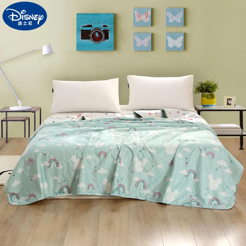 

Комплект постельного белья из мультфильма «Микки Маус»