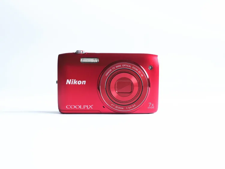 Цифровая камера Nikon COOLPIX S3500 20 1 МП 7x зум 720p HD встроенный микрофон CCD датчик