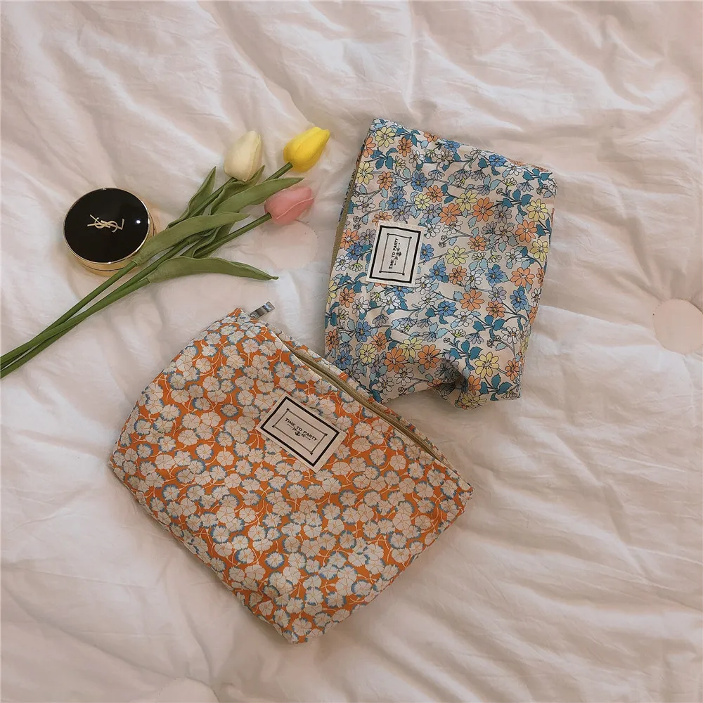 

Retro Floral Cosmetic Bag Cotton Fabric Make Up Bag Organizer Women Travel Toiletry Bag Large Capacity Girls Beauty Case Storage