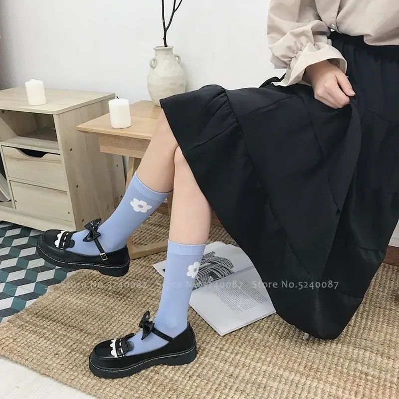 Туфли женские кожаные с кружевом и бантом милая обувь принцессы для девочек в