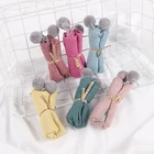 Зимний детский шарф на шею, Детские хлопковые треугольные шарфы, чистый цвет, теплый шарф с милым шаром, Осенний теплый шарф-нагрудник, цветной шарф