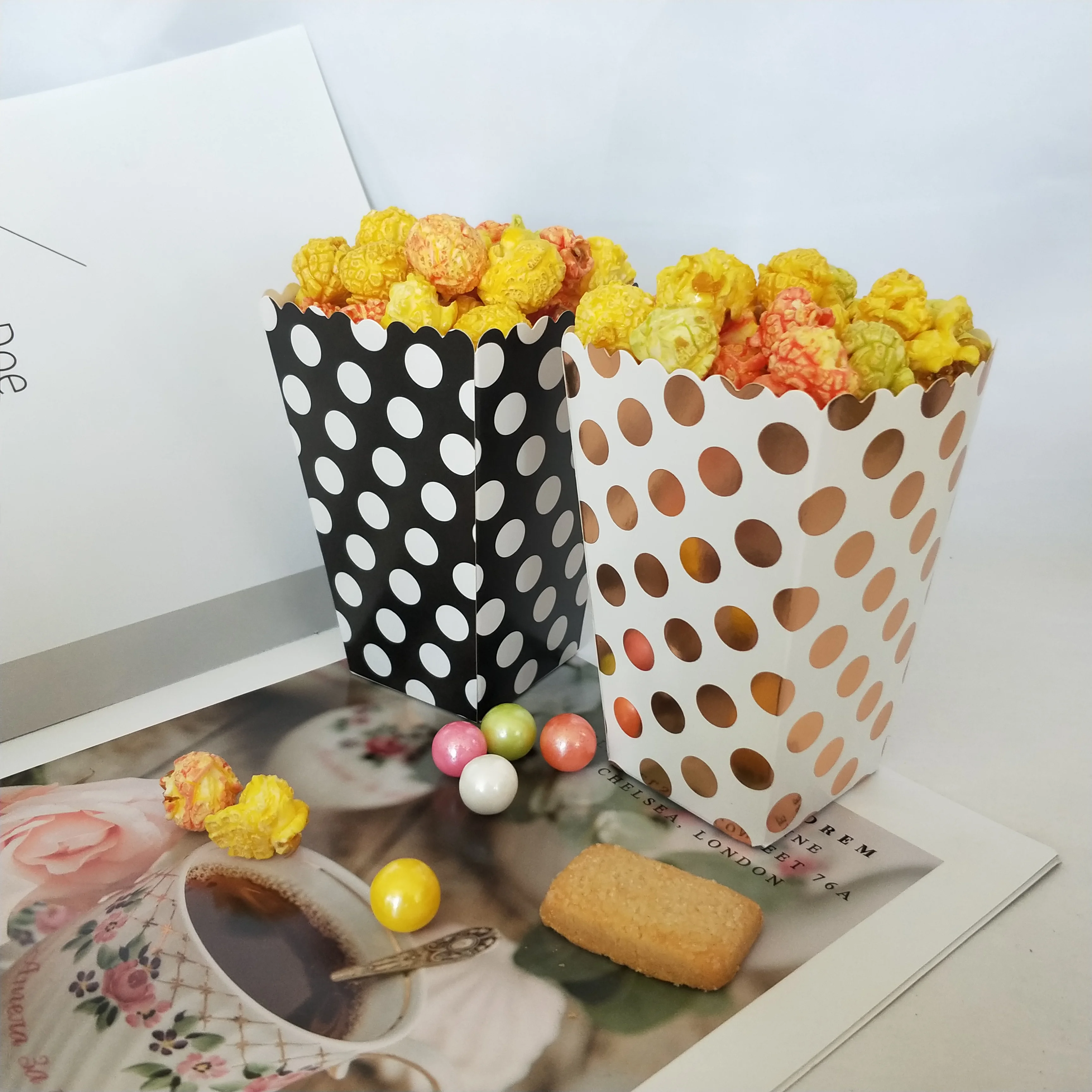 Золотые и серебряные коробки для попкорна, коробки для попкорна в полоску, вечерние коробки для конфет(20 штук), коробки для дня рождения, свадьбы, юбилея