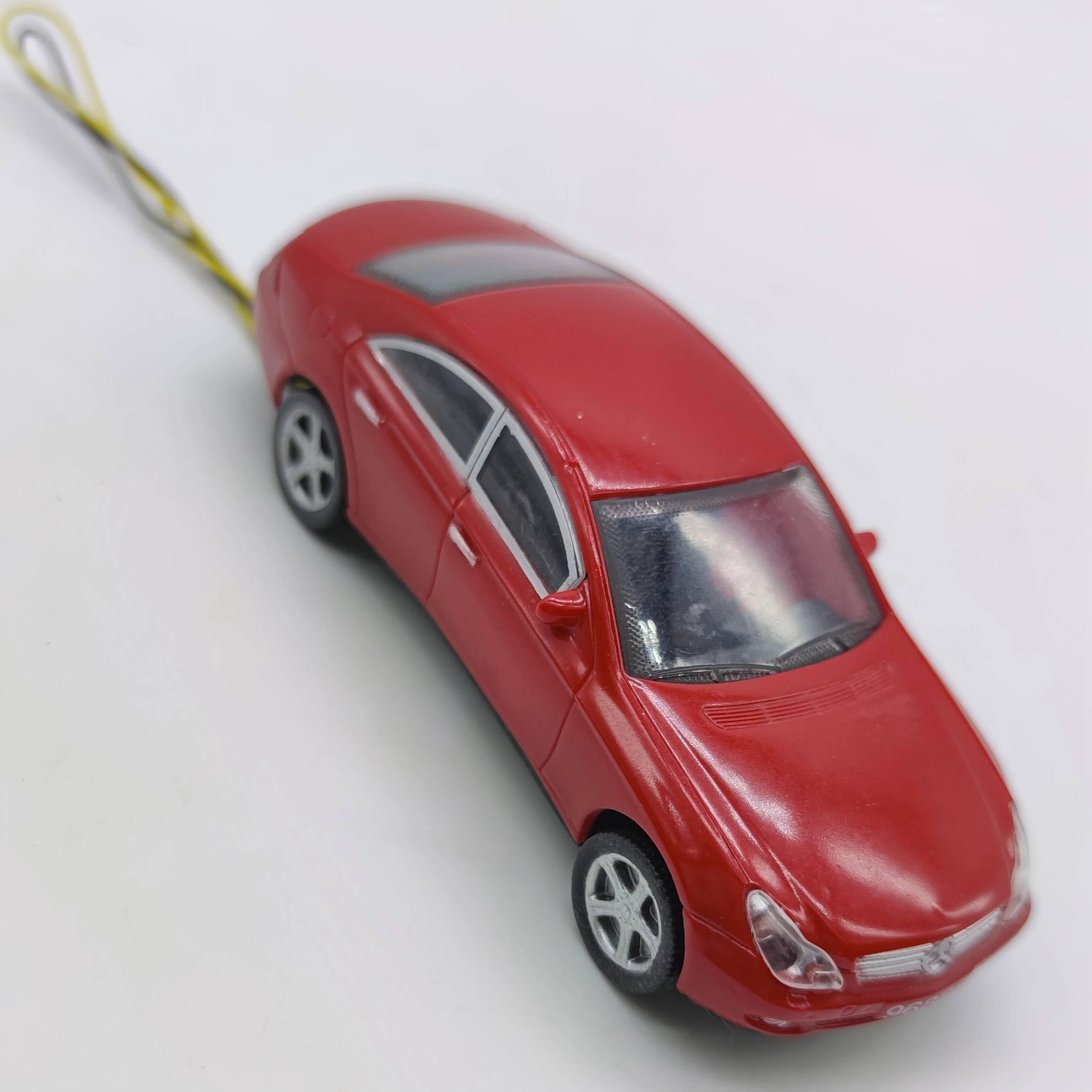 Модель автомобиля 9 см с 12 В светодиодными лампами пластиковая железная