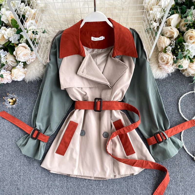 Женский элегантный тренчкот с длинным рукавом большими лацканами и высокой