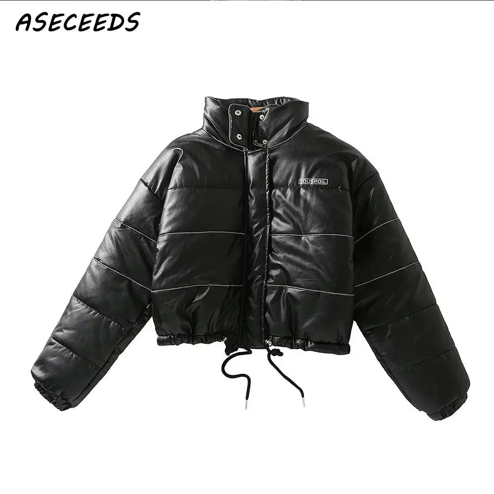 Женская куртка с карманами черная Светоотражающая бомбер кулиской в стиле панк