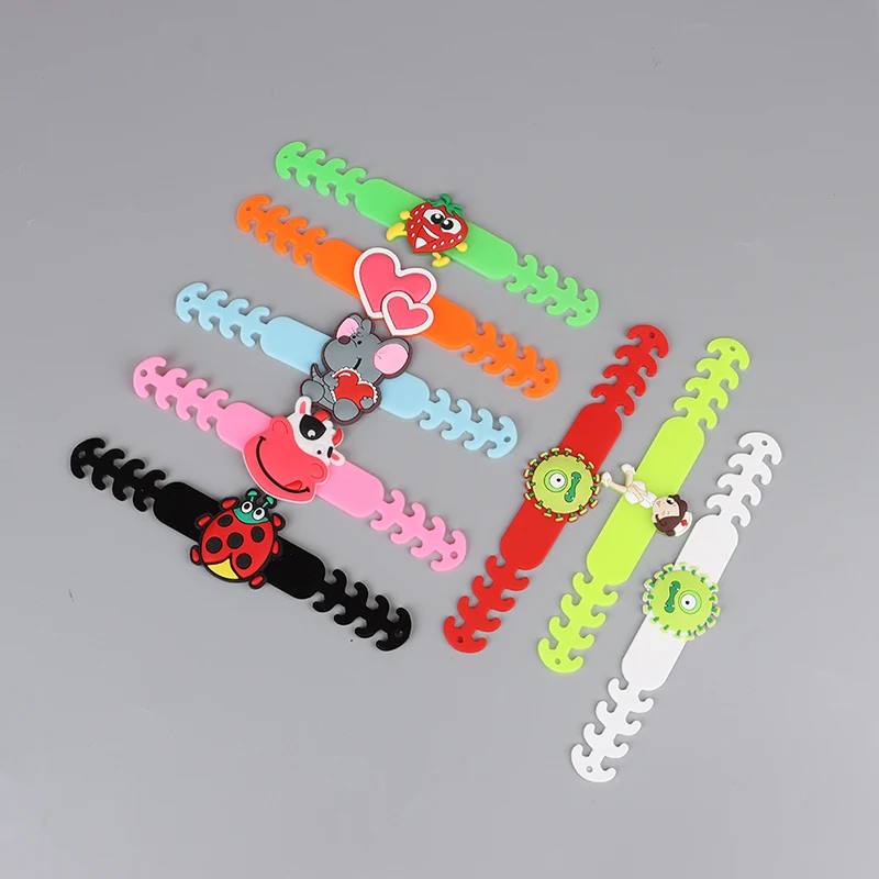 

5pcs Useful Adjustable Anti-slip Children's Face Mask Silicone Ear Hook Face Masks Buckle Holder Accessories Random