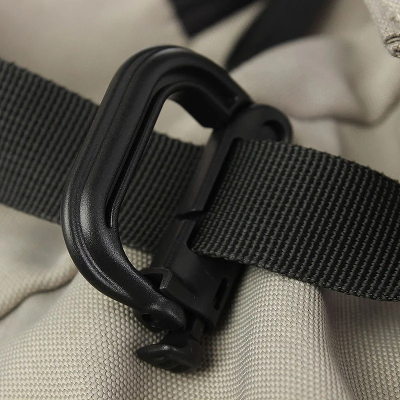 

D-ring Clip Snap Lock Molle Webbing Backpack BuckleHike Grimlock Camp Outdoor Mountain climb Attach Plasctic Shackle Carabiner