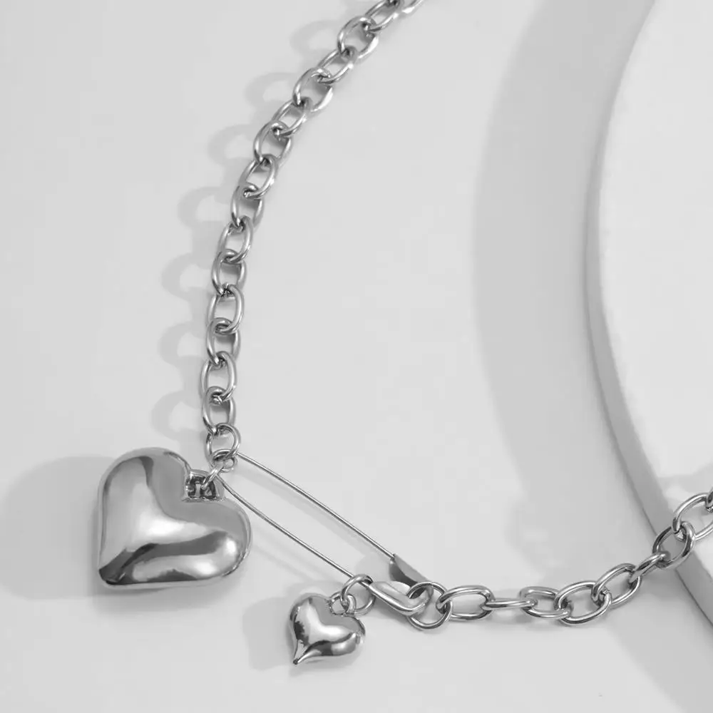 

2020 Simple Love Heart Charm Pendant Necklace Silver Color Pin Chains Necklaces for Women Jewelry Gifts Goth Collar Femme