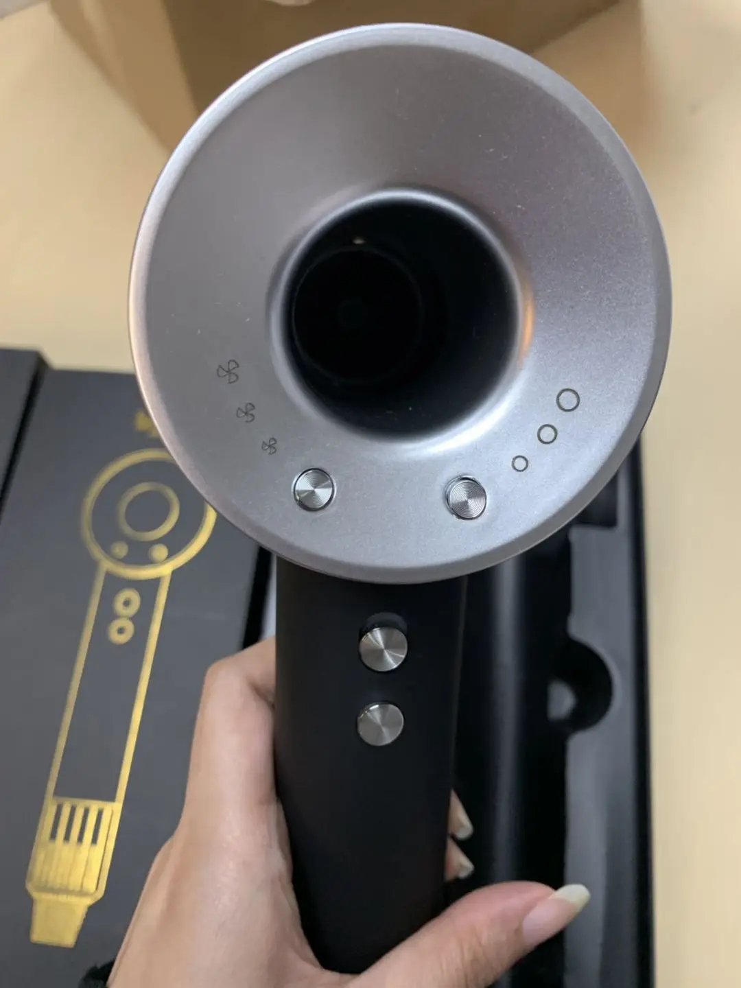 

Hair Dryer Professional Leafless Hairdryer Anion Temeperature Control Blow Dryer Salon Dryer Hot &Cold Wind Hair Styler