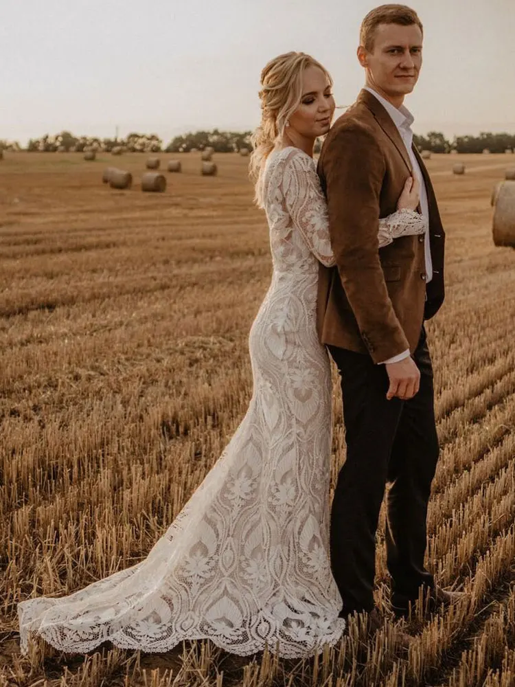 

WeiLinSha White Long Sleeve V-Neck Lace Appliqued Evening Formal Dress Cut-Out Sweep Train Floor Length Prom Party Gown