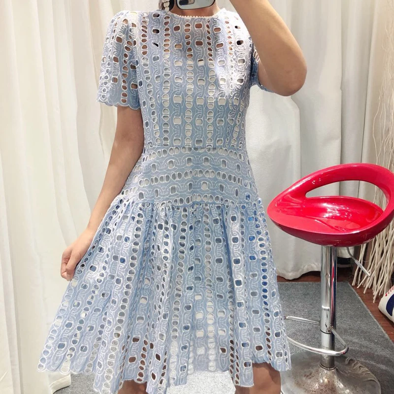 Женское платье с коротким рукавом модельное дизайнерское элегантное в богемном