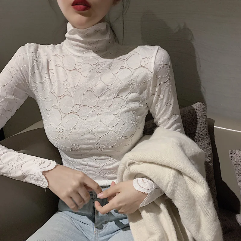 Женская кружевная блузка с вышивкой элегантная белая ажурная длинным рукавом
