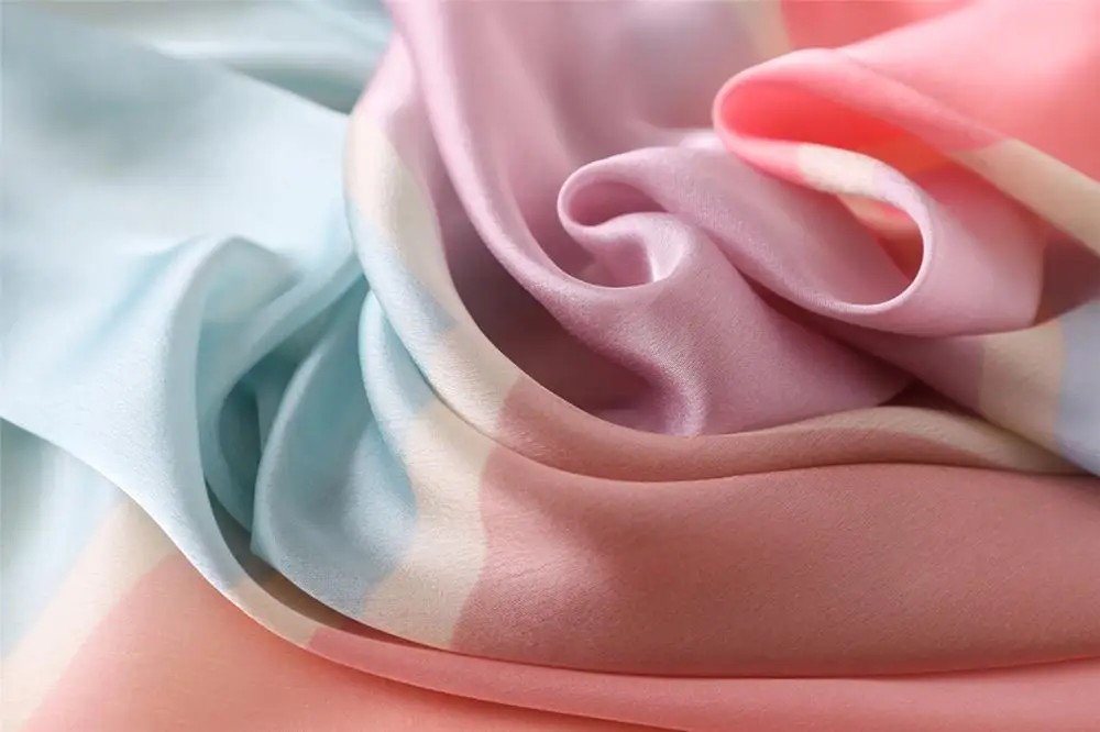 Модный женский большой мягкий атласный шарф Хаундстут градиентные квадратные