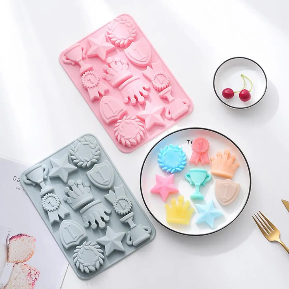 

Cake Mold Wide Application Non-stick Silicone Cute Crown Shape Pastry Mold for Cake Making