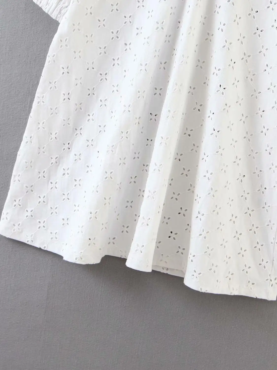 2020 женское элегантное белое мини-платье с v-образным вырезом и вышивкой