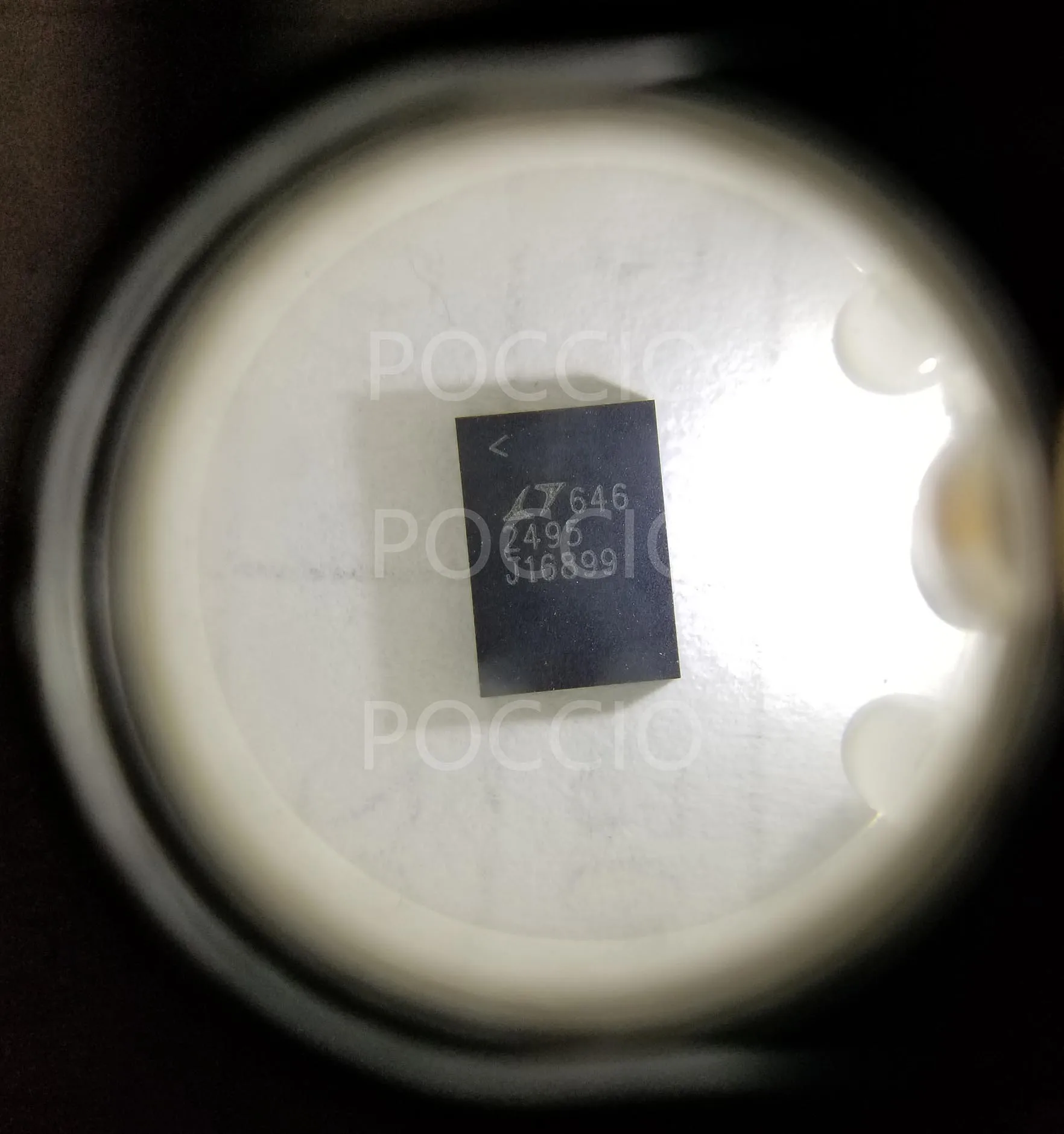 LTC2495CUHF LTC2495IUHF LTC2495 16 битный 8 / канальный Delta Sigma ADC с PGA легким приводом и интерфейсом