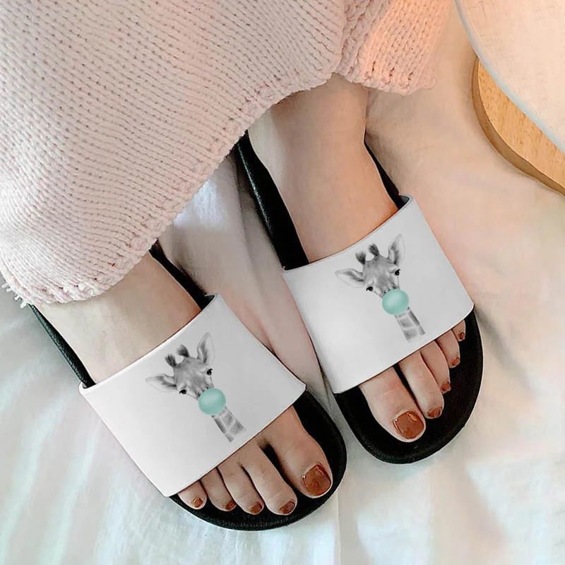 

Slipper for Woman 2021 Flat Bottom Indoor Home Flip Flops Female House Bathroom Slippers For Women Comfort Women Sandals