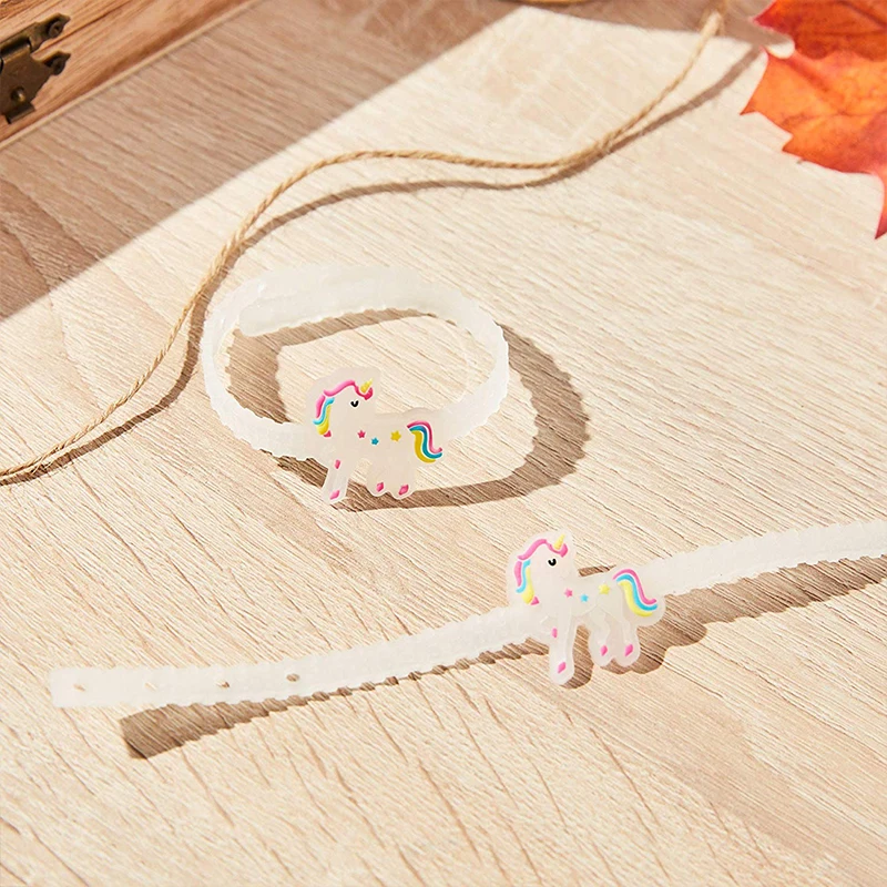 

1pc Unicorn Bracelet Rubber Wristbands for Girls Unicorn Themed Party Supplies Favors for Magical Birthday/Game Prizes/Fantasy