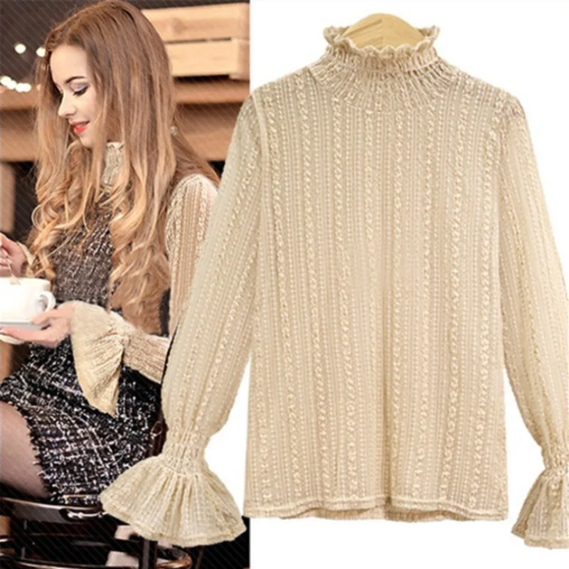 Женская кружевная блузка с оборками белая стрейчевая высоким воротником и