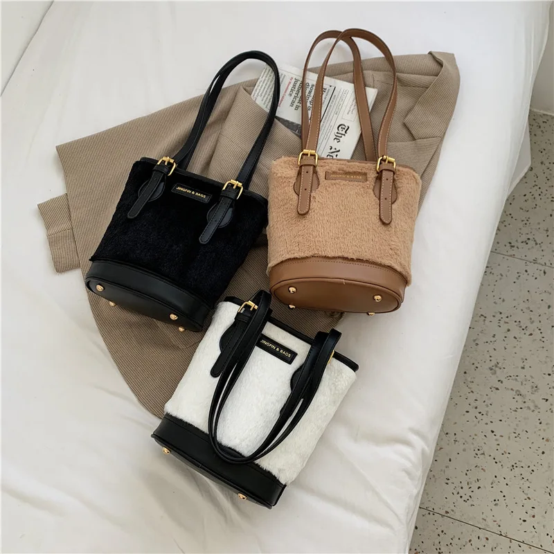 

Fashion Plush Bucket Bag Luxury Brand Bags Women's Handbag Lambswool Pu Leather Shoulder Messenger Bags for Women 2021 Designer