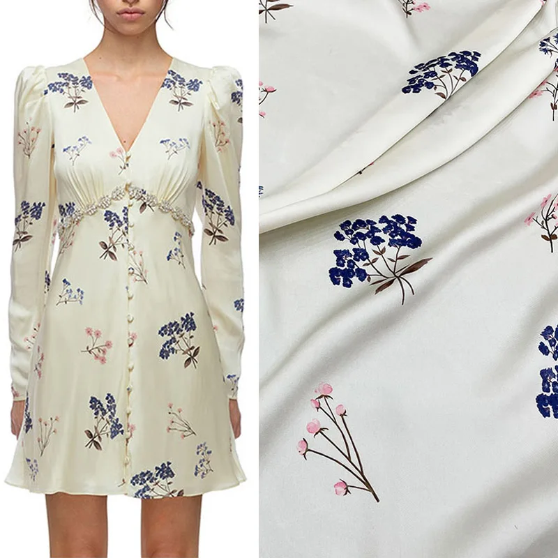 

145 см ширина, модная саржевая Полиэстеровая ткань с маленьким цветочным принтом для женщин, платье, блузка, брюки, сделай сам