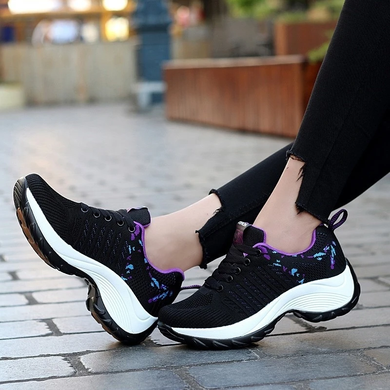 Женская обувь для тенниса кроссовки Basket Femme на толстой платформе со шнуровкой