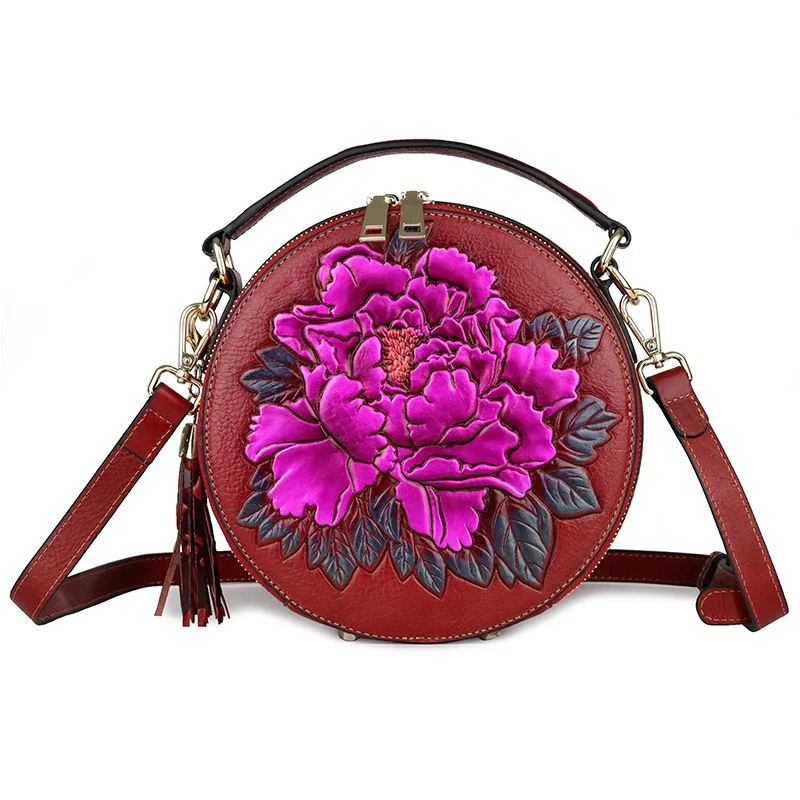 

Leather embossed lady's handbag 2021 hot selling bucket bag tassel small round bag oil wax One Shoulder Messenger Bag