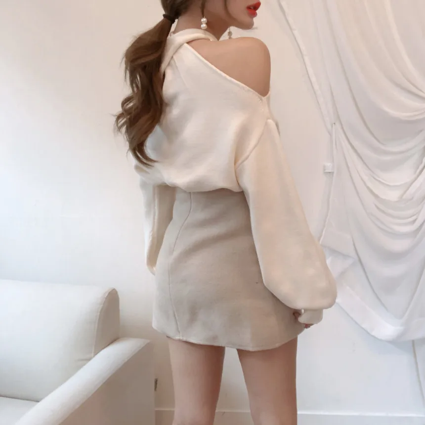 

2021 New Korean Chic Halter Lantern Sleeve Sweater Women Fashion Knitted Pullovers Solid Sexy Slash Neck Tops Spring Autumn