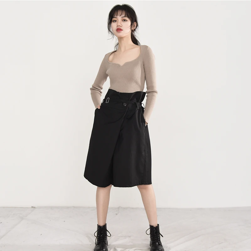 

[EAM] Women Black Irregular Bandage Leg Shorts New High Waist Loose Fit Trousers Fashion Tide Spring Summer 2021 1Y51801