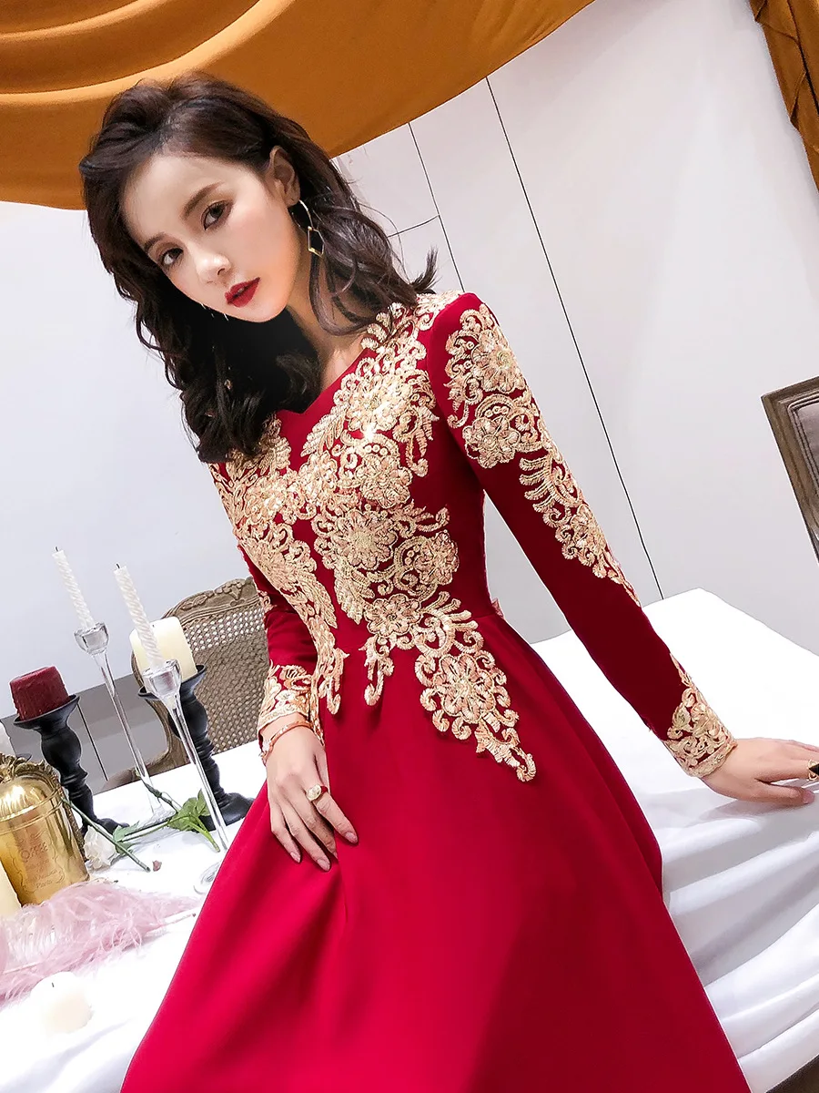 

Chinese Embroidered Evening Party Dress Chic Retro Floral Women Dress Elegant Floor-Length Women'S Wedding Long Dress Plus Size
