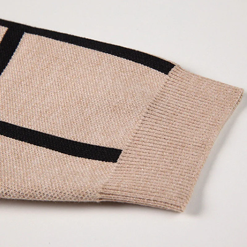 

SHENGPALAE Fashion Simple Knitted Cardigan Women's Autumn 2021 New V-neck Plaid Single Breasted Long Sleeve Sweater Coat 5E2637