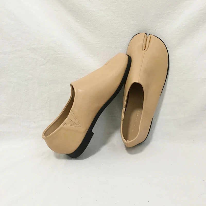 Tabi/туфли ниндзя Новинка 2019 года сезон осень Лоферы без застежки с раздельным