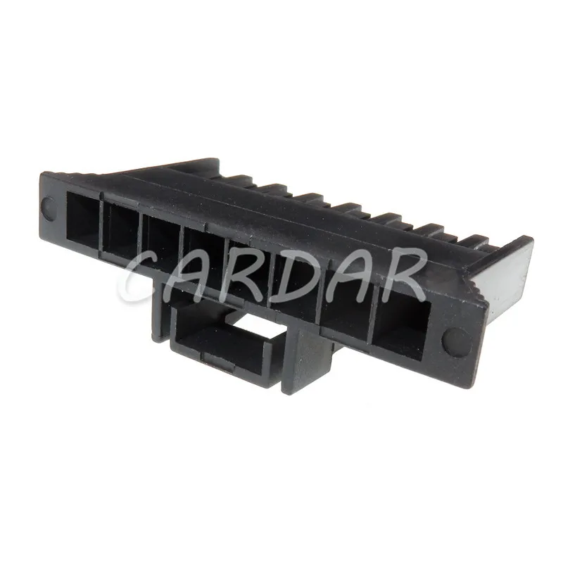 Рисунок 2 - 1 Набор 8 Pin 211PC083S0017 Авто