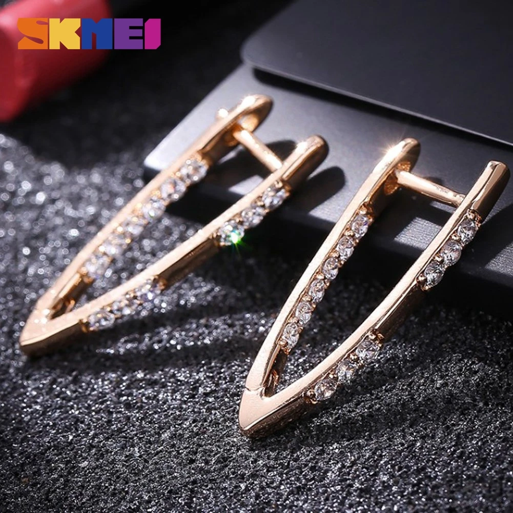 

SKMEI Stylish Stone V-shaped Earrings 5A Cubic Zirconia Earrings Special Fashion Ear Clip For Women CE001