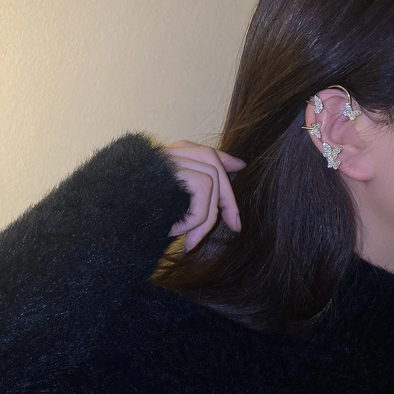 2021 клипсы в стиле панк с бабочкой Хрустальный ушной крючок для ушей серьги без