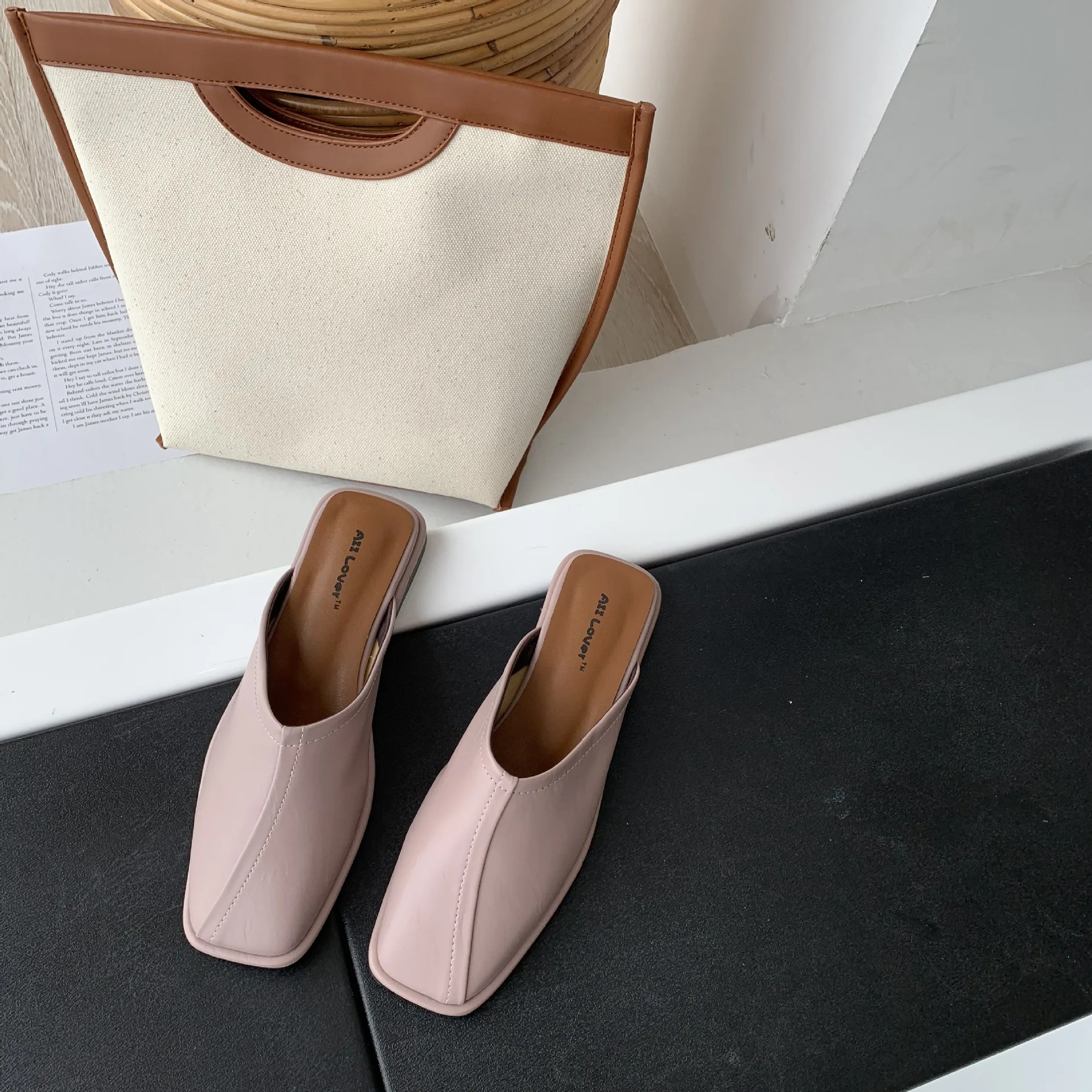 

Female Shoes Slippers Flat Cover Toe Luxury Slides 2021 Soft Designer Summer Rome Rubber Fabric Scandals Basic PU Female Shoes S