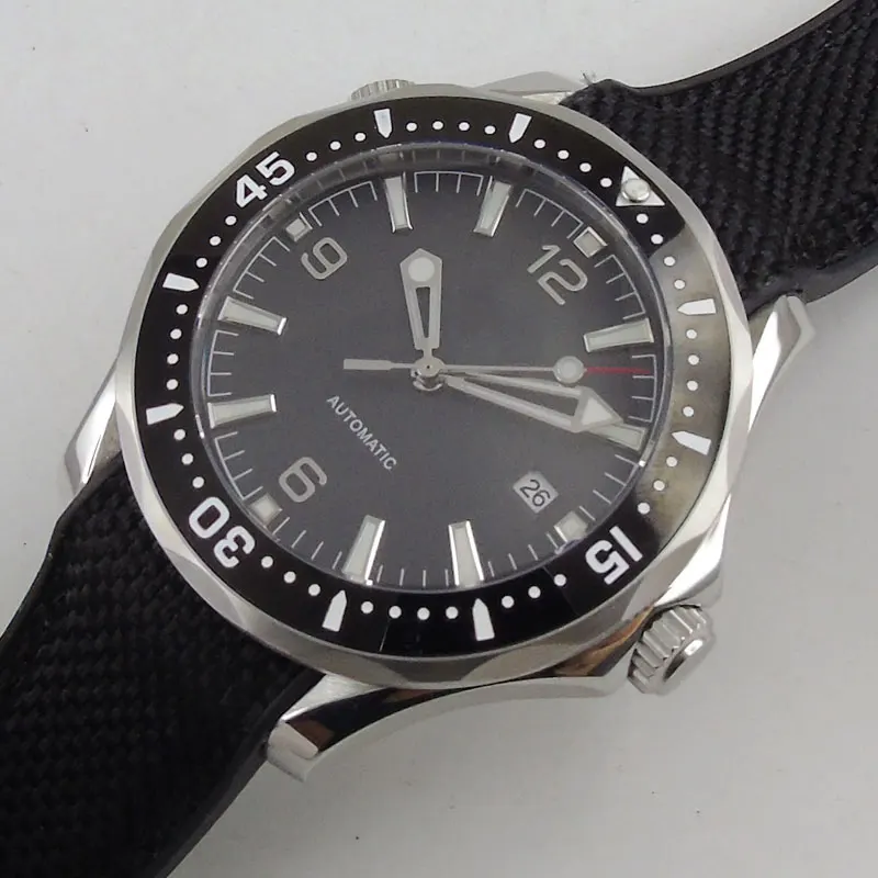 

Dress 41mm Automatic Men Watch Luminous Marks MIYOTA 8215 Rubber Strap Flat Sapphire Glass Rotating Bezel