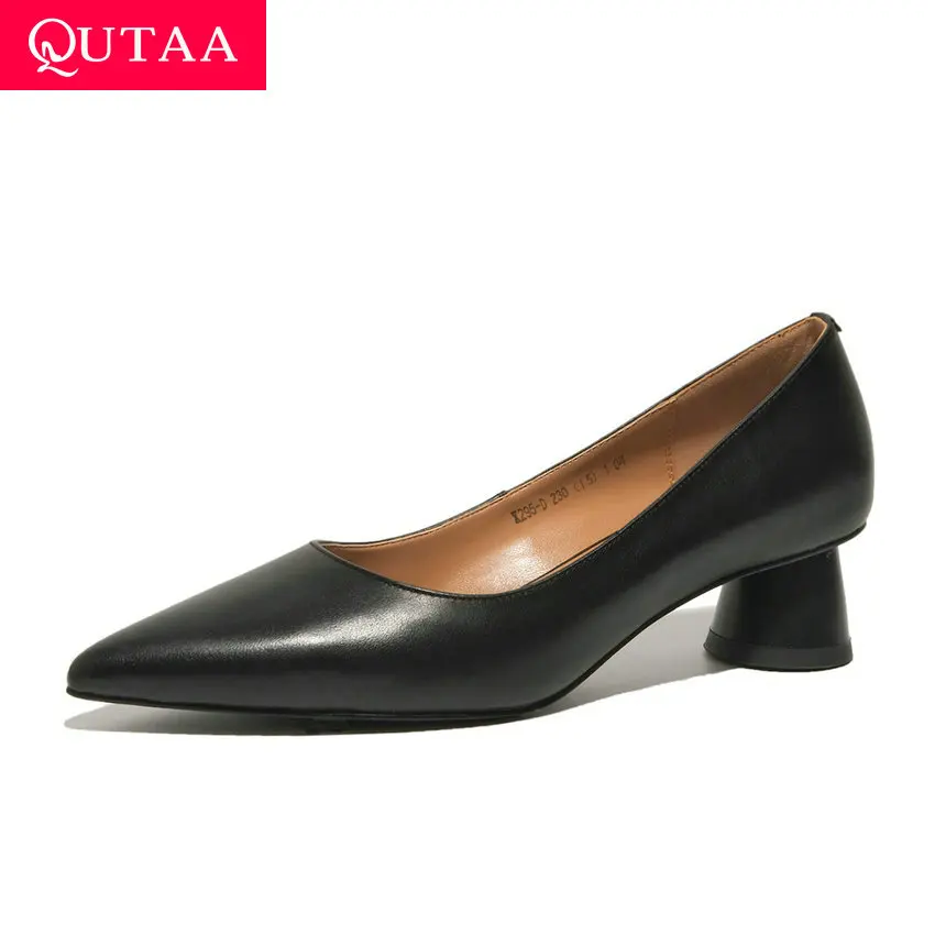 

QUTAA 2021 Pointed Toe Med Heels Shallow Basic Ladies Shoes Spring Autumn Cow Leather All Match Women Pumps Size 34-39