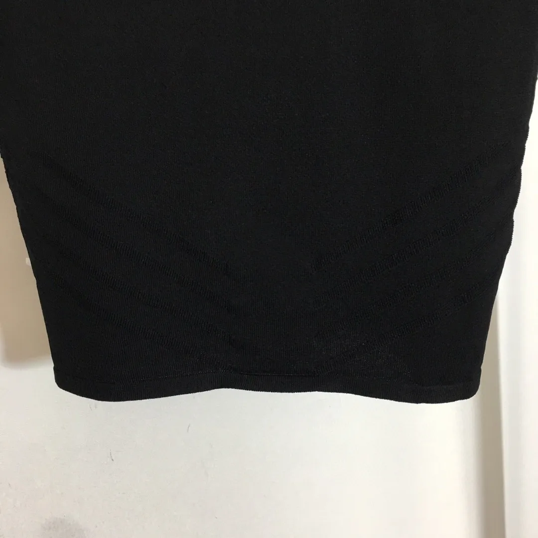 

High Quality Luxury Summer Sexy Women New Emb Letter Stand Collar Sleeveless Knit Vest Top