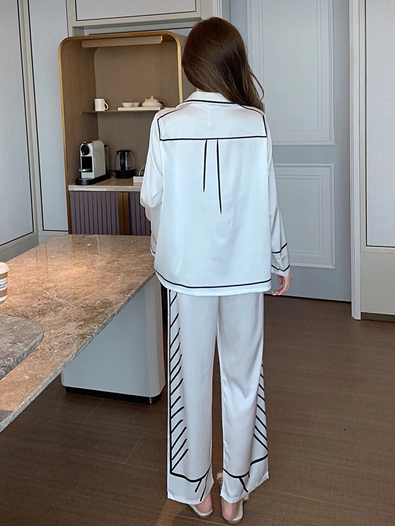 

Cartoon Pajamas 2021 Spring/Autumn Fashion Thin Silk Long Sleeve Homewear Simple Loose Satin Temperament Sleepwear 2 Piece Set