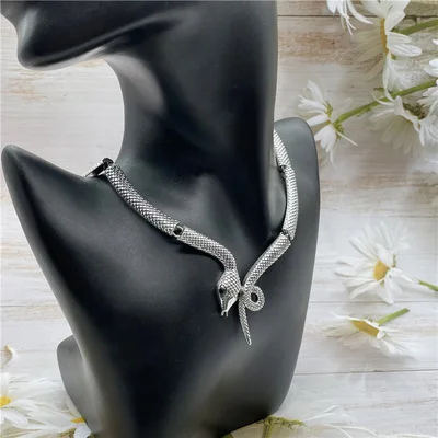

Fashion Snake Shape Choker Hip Hop Clavicle Chain Female New Collar Jewelry Accessories Silver Gold Color Necklace Dropshipping