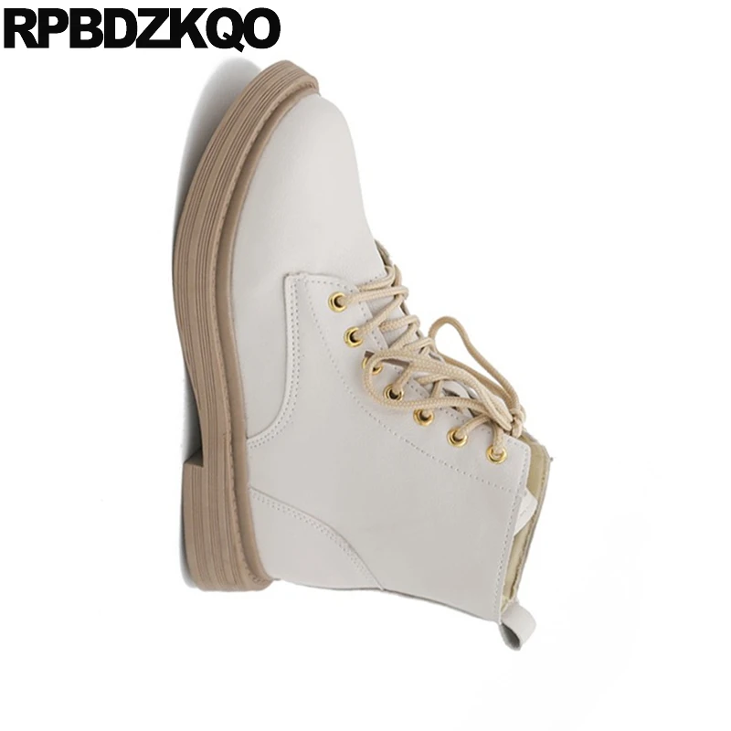 Женские ботинки на шнуровке черные водонепроницаемые ботильоны с круглым носком