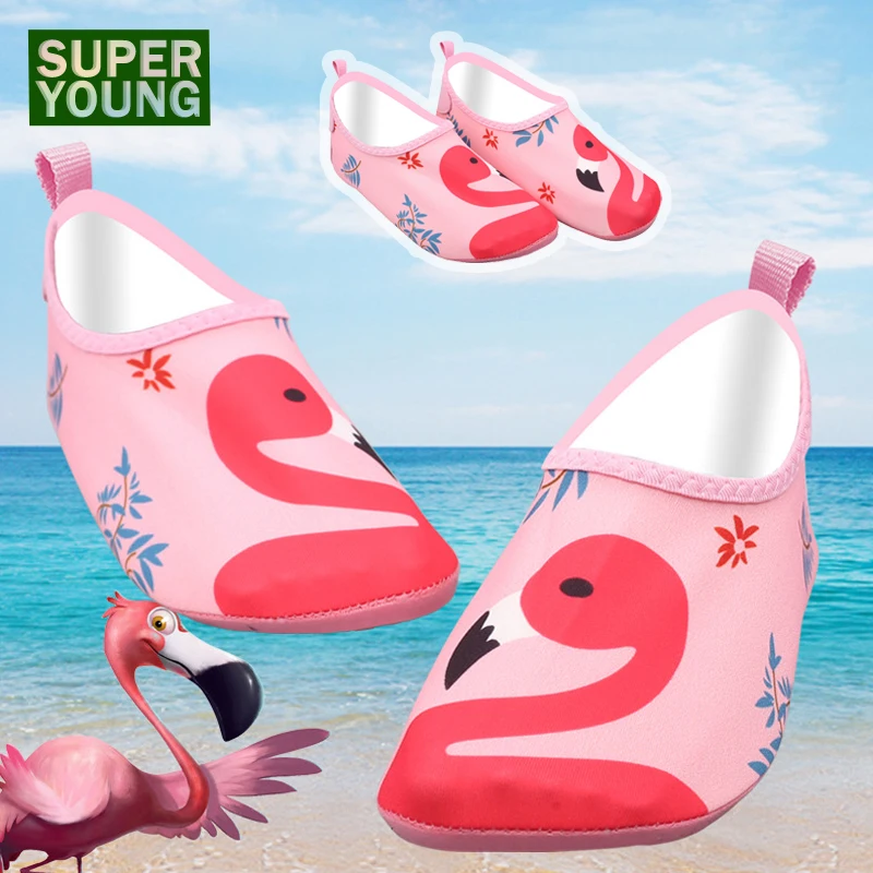 Фламинго для маленьких девочек носки купания босиком Быстросохнущие кроссовки