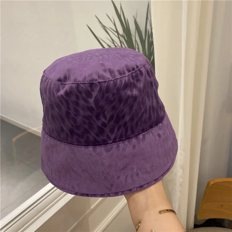 

Female Autumn and Winter Face Small Korean Fashion Fisherman Senior Velvet Leopard Print Bucket Hat