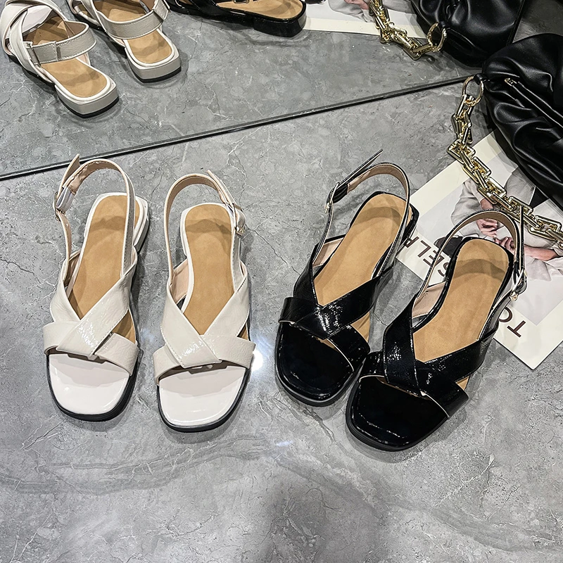 

Lart.bv low-heel Women sandals New summer sandals in 2021 Versatile Flat heel Retro Rome Straight buckle Open toe shoes
