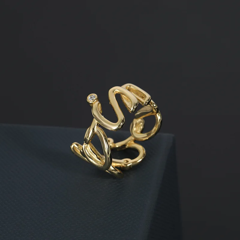 Модное простое дизайнерское золотистое кольцо на указательный палец с английской буквой из циркония