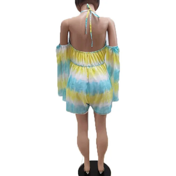 Женский комбинезон с открытыми плечами зеленый V-образным вырезом и высокой