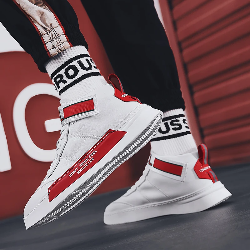 

New 2020 Men Vulcanize Shoes Non-slip Chunky Sneakers Outdoor Sneakers Men Augmenter High top Sneakers Leather Replica Shoes