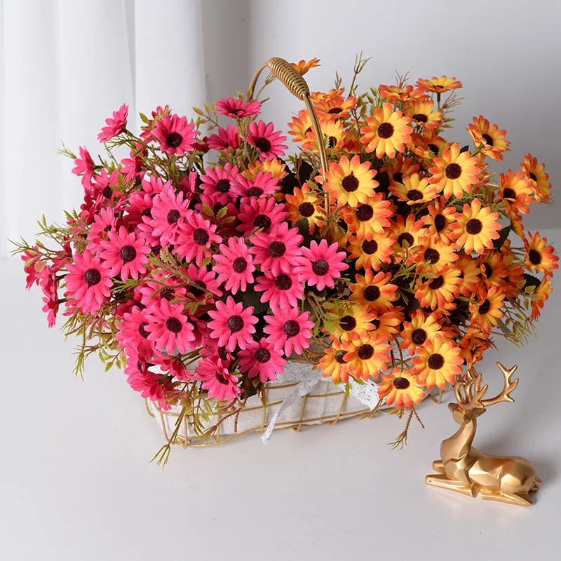

New 18-head Artificial Small Daisy Home Restaurant Hotel Living Room Garden Party Office Wedding Decoration Photography Props
