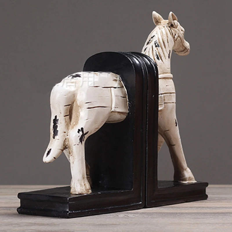 Ретро книжные полки украшения для офиса полимерная Конская скульптура